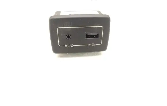 Citroen Jumper USB socket connector TECVOXD532 FT73562726504755