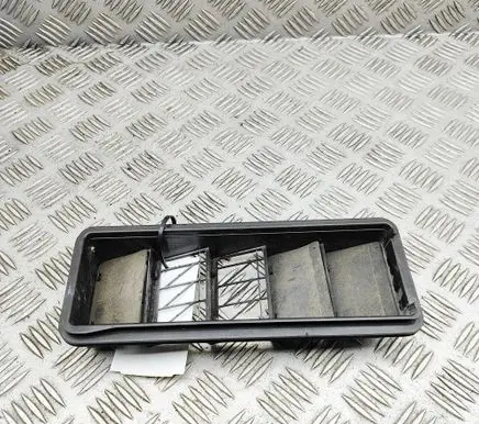 Land Rover Range Rover Sport L461 Quarter panel pressure vent GX63280B62AA