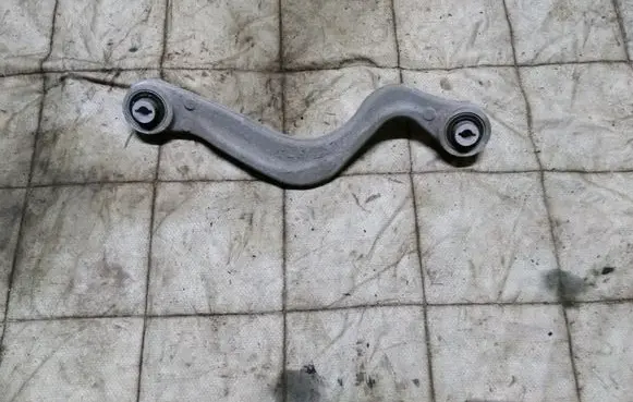 Land Rover Discovery Sport Rear control arm FK725B673AC