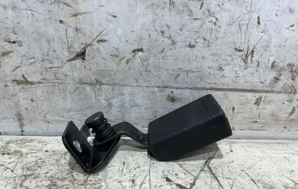 Opel Insignia A Rear seatbelt buckle 13267139