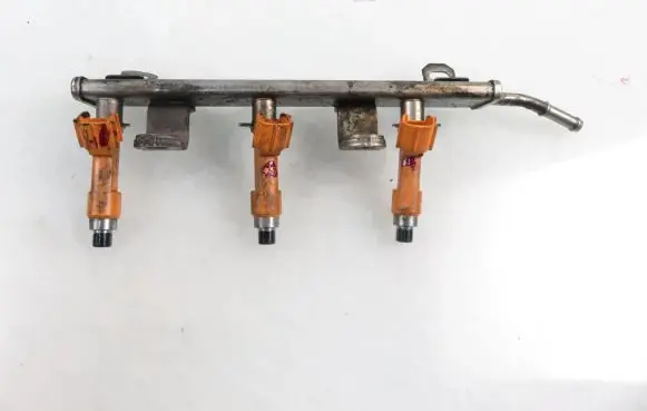 Fuel main line pipe