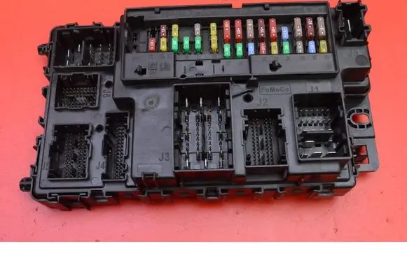 Ford Mondeo MK I Fuse box set JU5T15604BFG