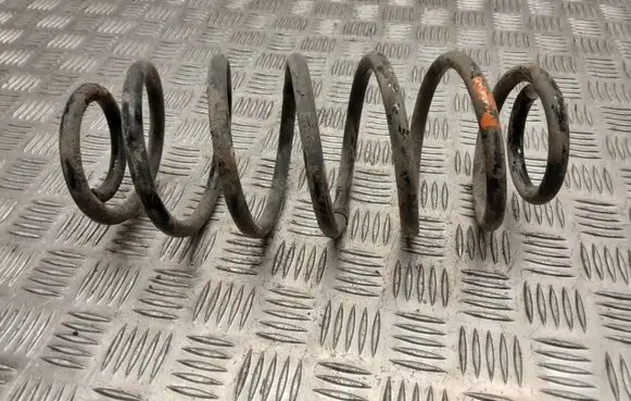 Toyota Yaris Rear coil spring