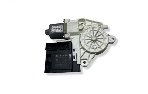 Volkswagen Golf Plus Front door window regulator with motor 0130822223