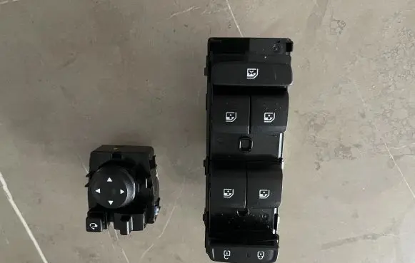 Hyundai Tucson IV NX4 Electric window control switch 93571N7900 93530N7200