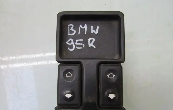 BMW 5 E34 Electric window control switch 1374491