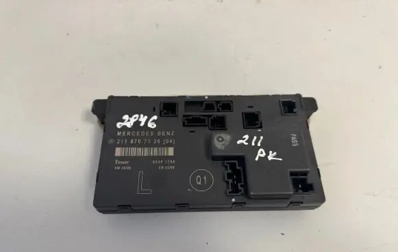 Mercedes-Benz E W211 Door control unit/module 2118707126