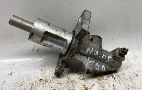 Audi A3 S3 A3 Sportback 8P Master brake cylinder