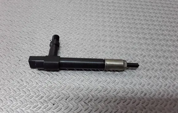 Mazda Premacy Fuel injector