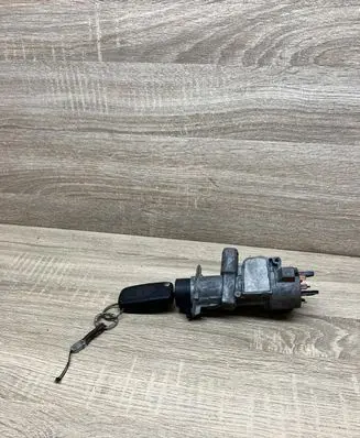 Audi A6 S6 C5 4B Ignition lock 4B0905851B