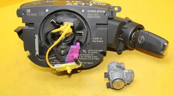 Opel Vectra C Ignition key/card 