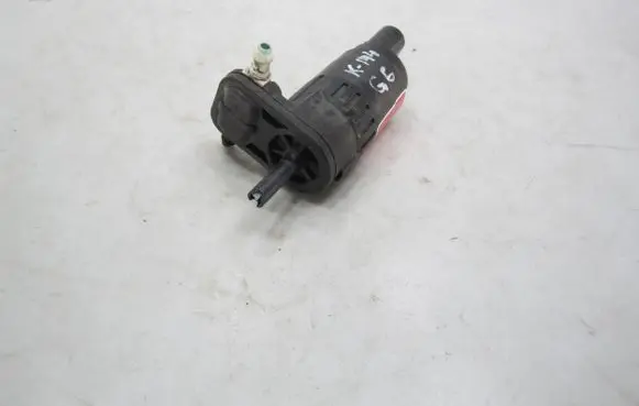 Volkswagen Golf VI Windscreen/windshield washer pump 1K6955651 430006901