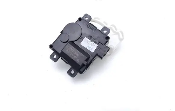 Suzuki SX4 S-Cross A/C air flow flap actuator/motor CZ1138003480