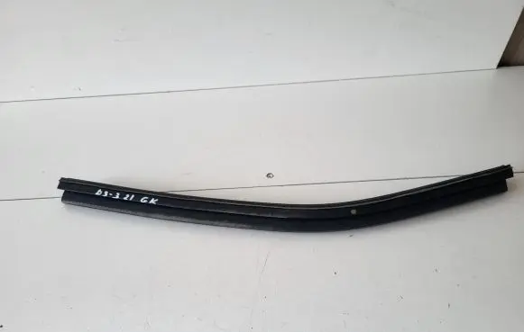 Citroen DS3 Rubber seal rear door window/glass 9820824980