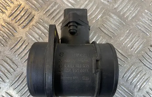 Seat Exeo (3R) Mass air flow meter 06A906461L 0280218063 06A906461C