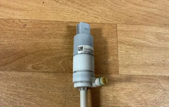 Opel Insignia A Windscreen/windshield washer pump 13250289 315563426