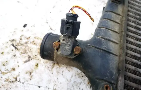 Audi A6 S6 C5 4B Air pressure sensor 0281002326 059906051