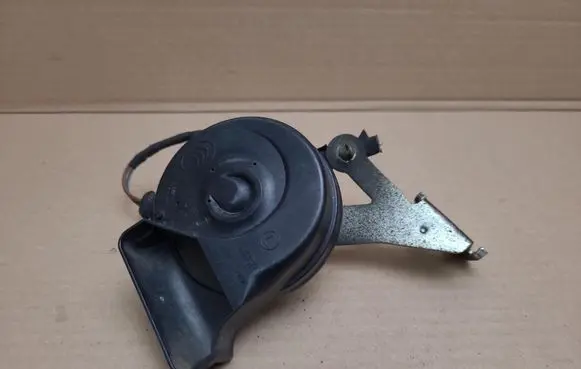 Toyota Prius+ (ZVW40) Horn signal 3AA351182A