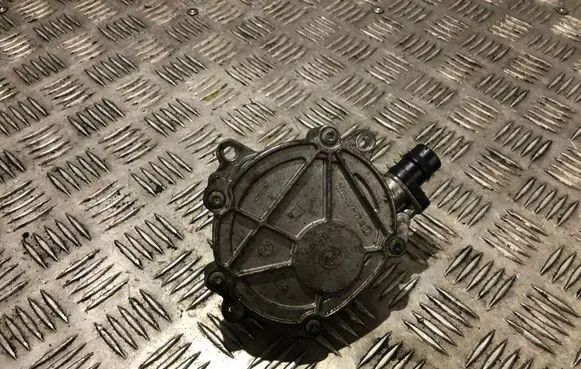 BMW 5 E60 E61 Vacuum pump 7547024