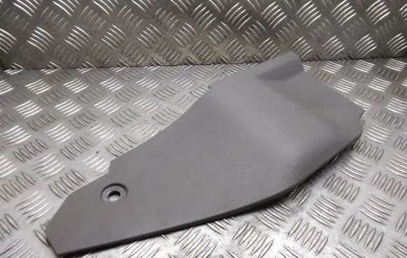 Nissan Leaf I (ZE0) Other interior part 689213NA0A