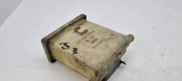 Volkswagen Golf II Power steering fluid tank/reservoir 191422372A
