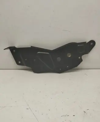 Audi Q7 4M Other engine bay part 4M0121240F