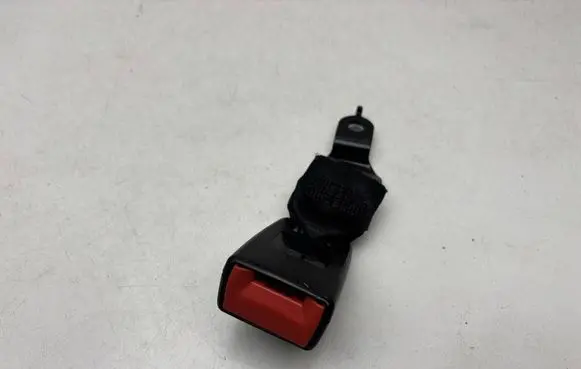 Volkswagen Touran II Rear seatbelt buckle 1T0857739D