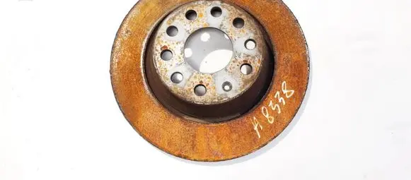 Seat Leon (1P) Rear brake disc neventiliuojamas