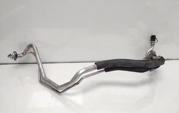 Volvo V40 Air conditioning (A/C) pipe/hose 30754019