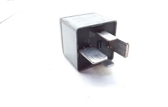 Ford Mondeo Mk III Other relay F80B14B192AA