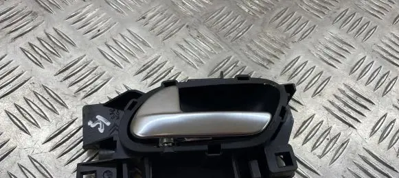 Front door interior handle