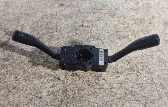 Volkswagen PASSAT B5 Multifunctional control switch/knob 8L0953513G 202852 1660834