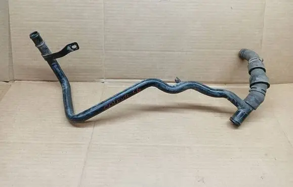 Volkswagen Golf VII Engine coolant pipe/hose 04L121065BH