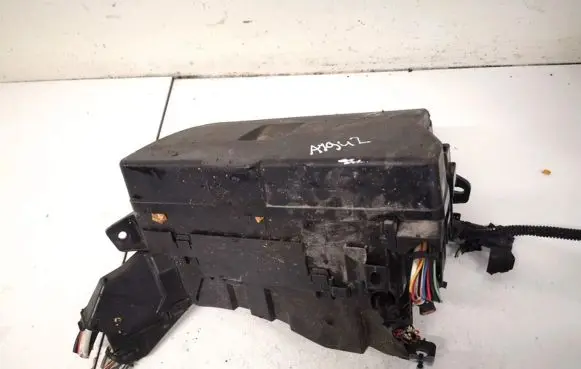 Toyota Avensis T270 Fuse box set