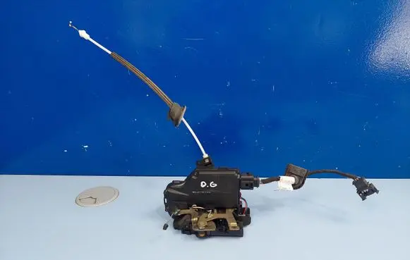 Audi A2 Rear door lock 8Z0839016A