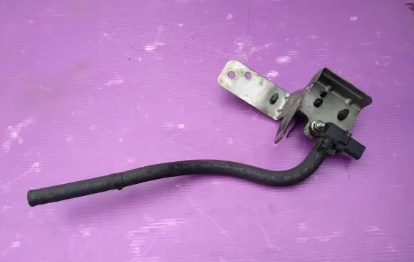 Ford Galaxy Sensor FS7A9G824AA