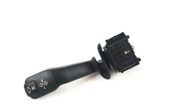 BMW 5 E39 Indicator stalk 8352172