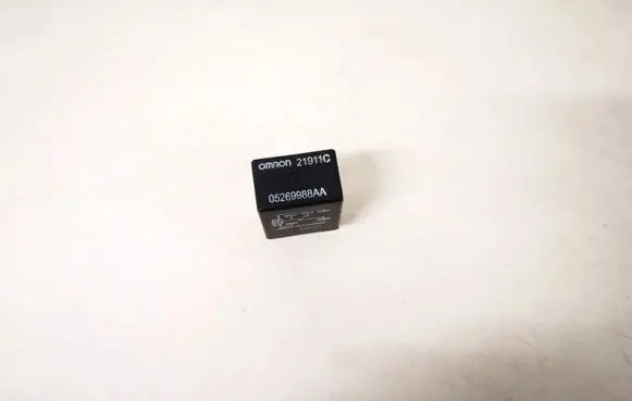Chrysler 300 - 300C Other relay 05269988aa