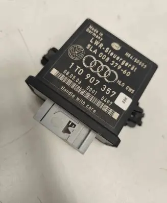 Skoda Octavia Mk2 (1Z) Light module LCM 1T0907357 5LA00837960