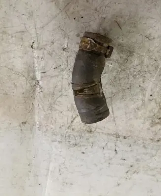Suzuki Grand Vitara II Engine coolant pipe/hose
