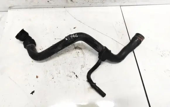 Audi A4 S4 B5 8D Engine coolant pipe/hose 4b0121101e