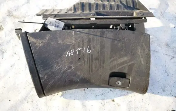 Hyundai i30 Glove box 845412l000 84541-2l000