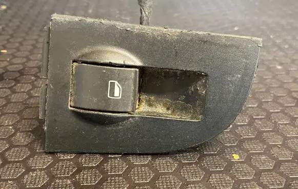 Audi A6 S6 C5 4B Electric window control switch 4B0959855A