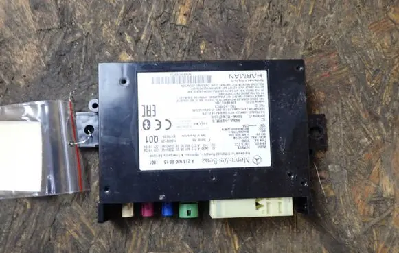 Mercedes-Benz GL X166 Bluetooth control unit module A2139008013