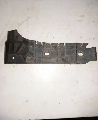 Audi A6 S6 C5 4B Front bumper mounting bracket 4B0807285L
