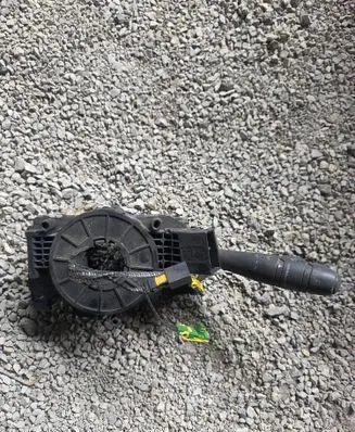 Renault Laguna II Wiper control stalk 820001