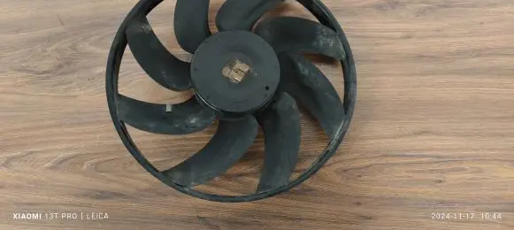 Renault Espace III Radiator cooling fan shroud