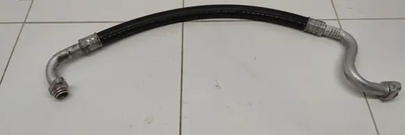 Peugeot 3008 II Air conditioning (A/C) pipe/hose 9834116480