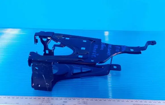 BMW 5 F10 F11 Front bumper mounting bracket 084994060102
