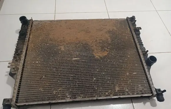 Mercedes-Benz ML W164 Coolant radiator A2515000303
